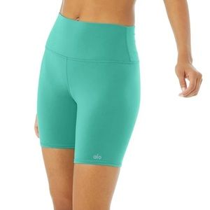 ALO Airbrush 7” Bike Shorts